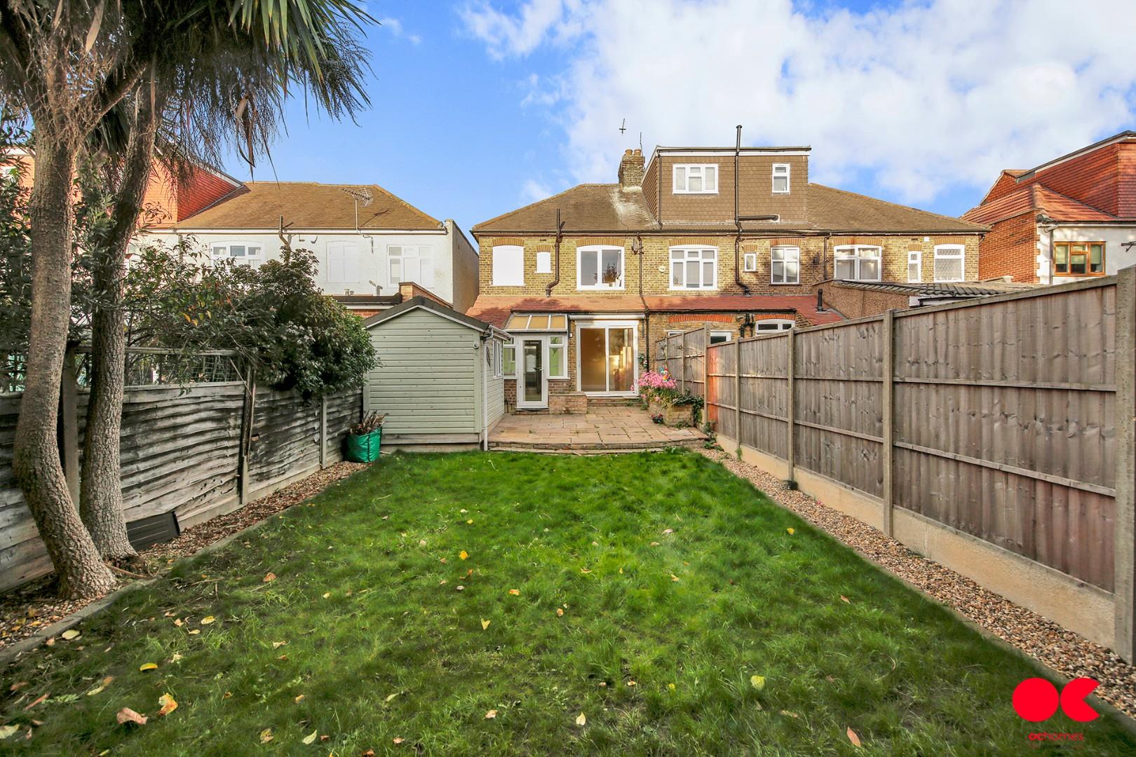3 bed end of terrace house to rent in Hatley Avenue, Barkingside  - Property Image 32