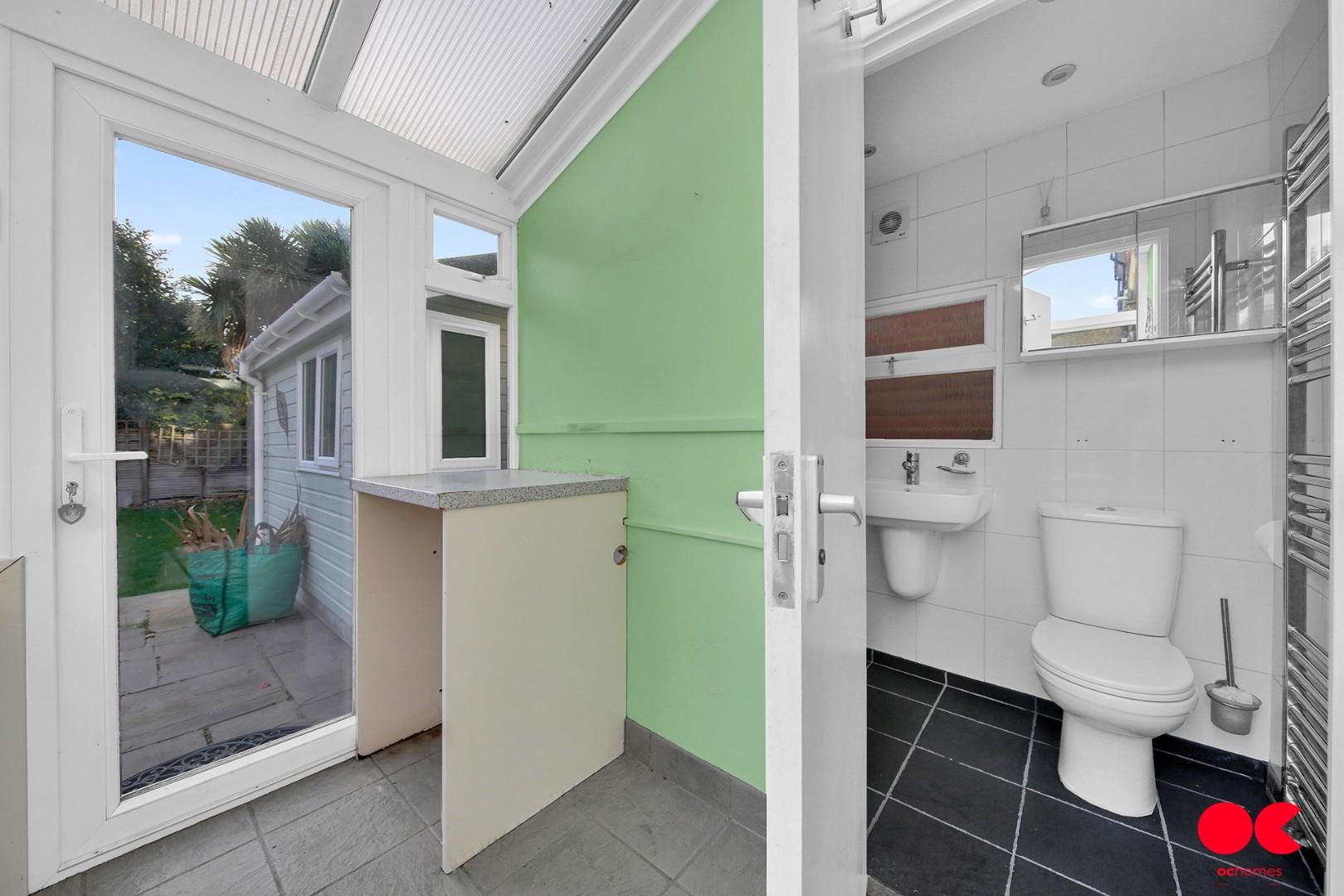 3 bed end of terrace house to rent in Hatley Avenue, Barkingside  - Property Image 18