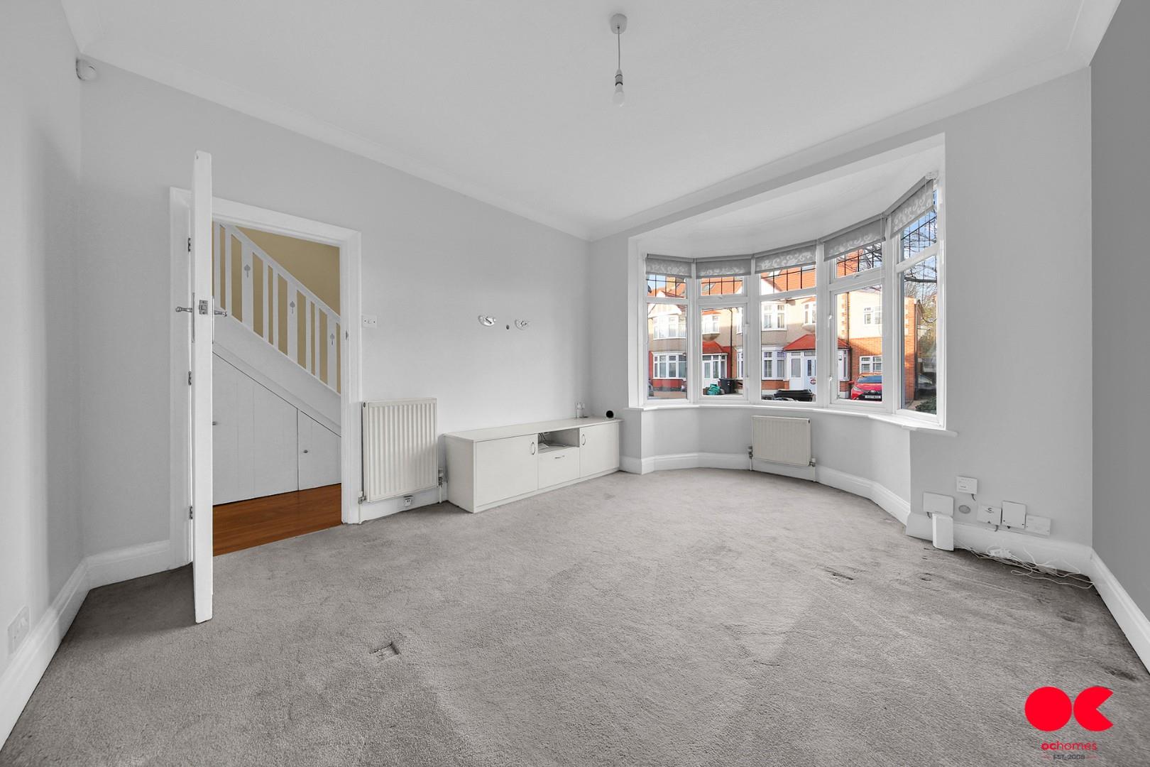 3 bed end of terrace house to rent in Hatley Avenue, Barkingside  - Property Image 8