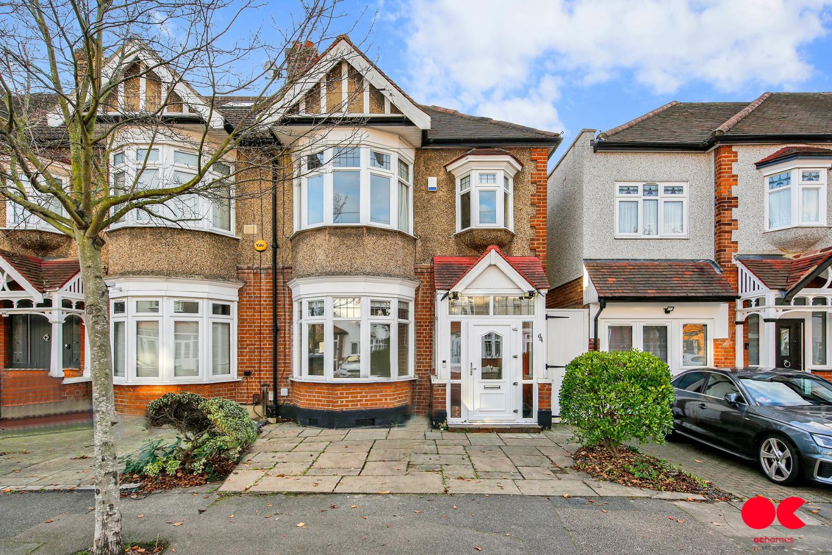 3 bed end of terrace house to rent in Hatley Avenue, Barkingside - Property Image 1