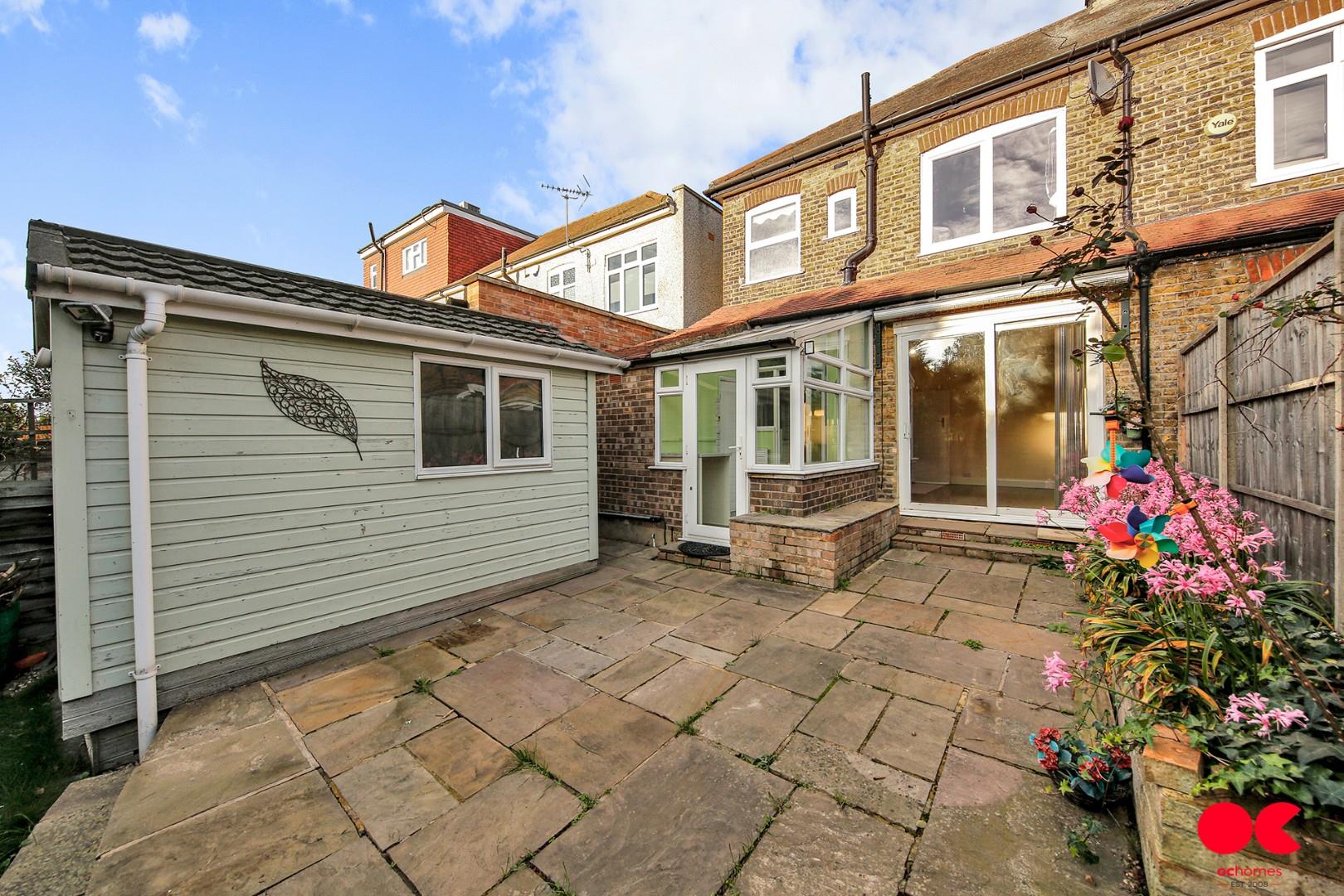 3 bed end of terrace house to rent in Hatley Avenue, Barkingside  - Property Image 34