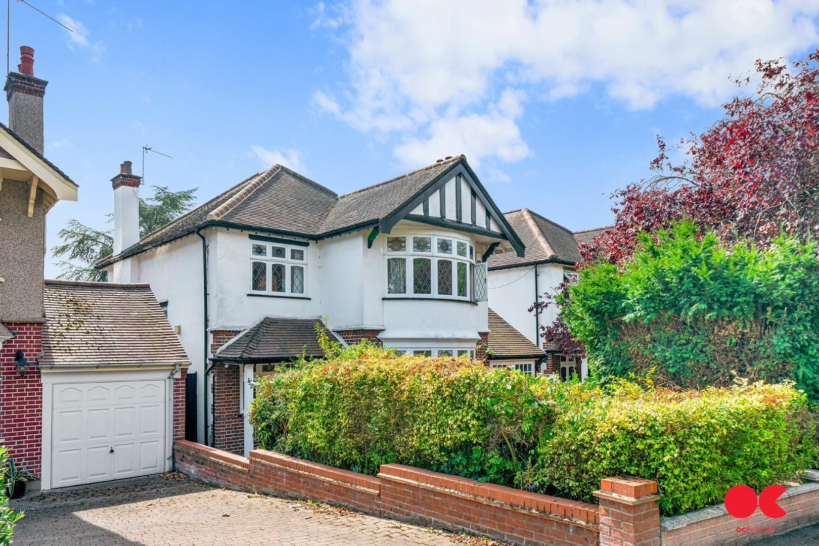 4 bed detached house for sale in Main Road, Gidea Park  - Property Image 39