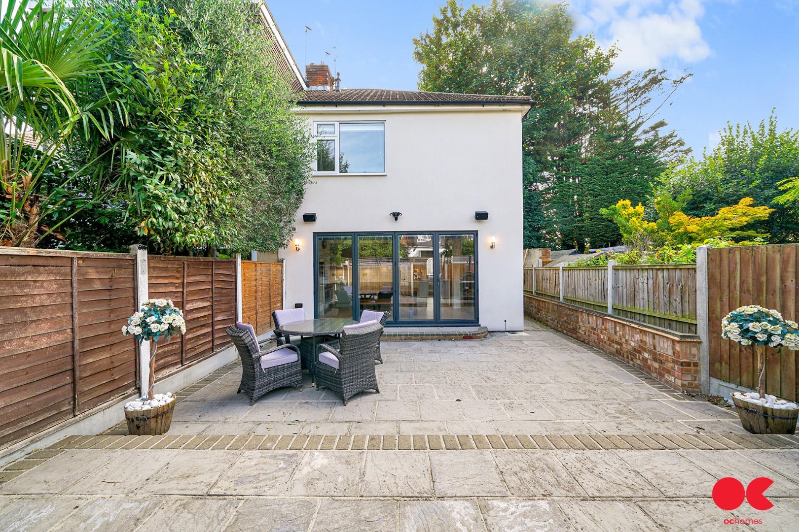 3 bed semi-detached house for sale in Lewis Road, Hornchurch  - Property Image 38