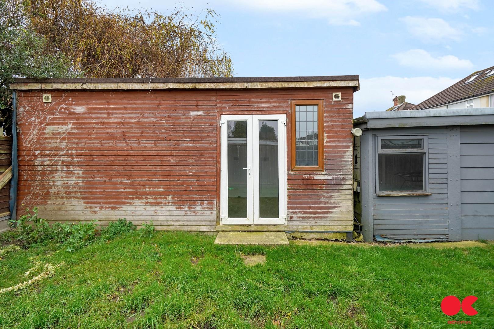 4 bed semi-detached house to rent in Calbourne Avenue, Hornchurch  - Property Image 22