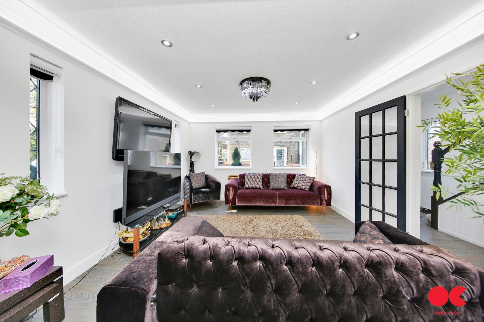 3 bed semi-detached house for sale in Longbridge Road, Barking  - Property Image 18