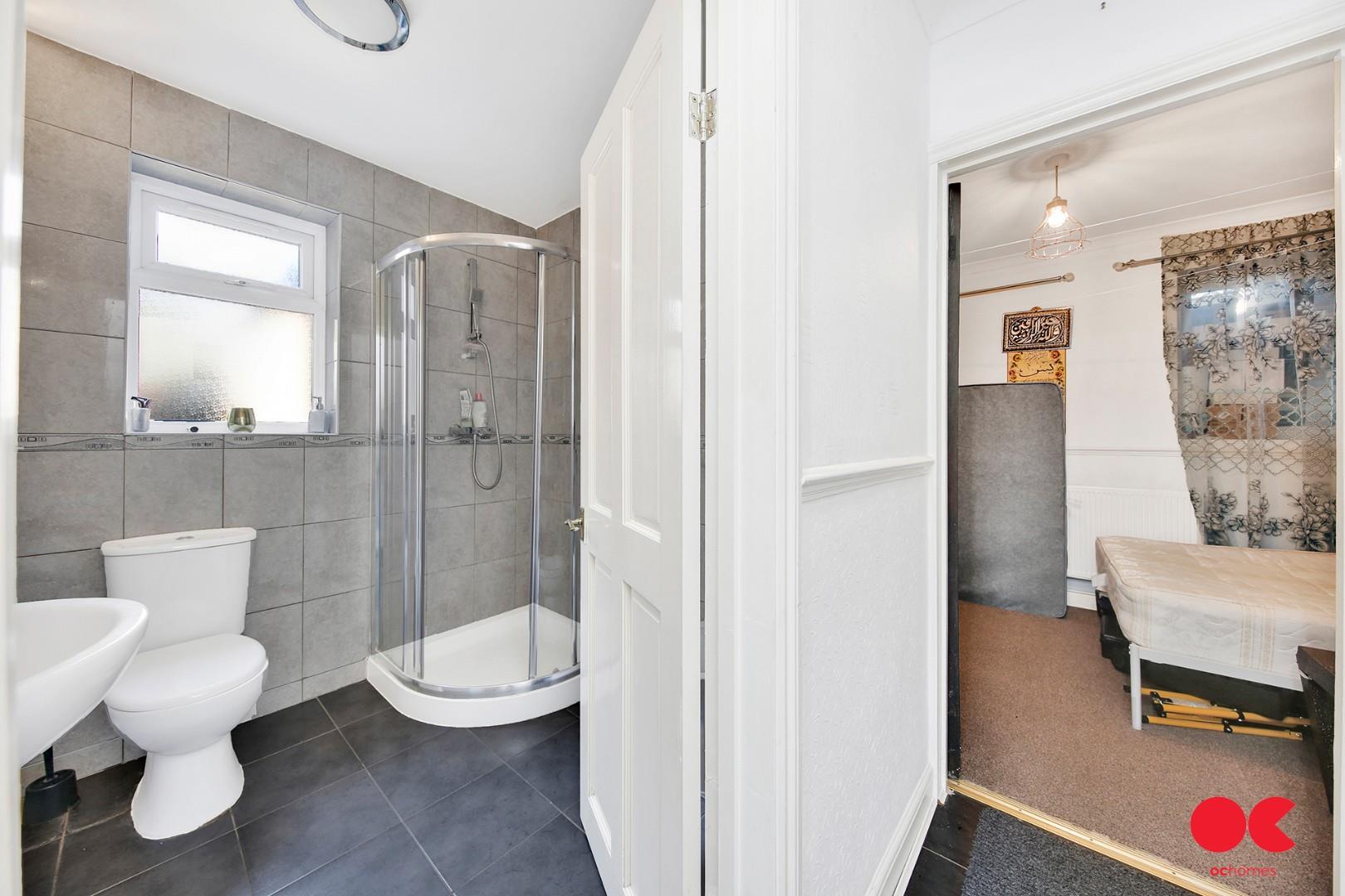 3 bed semi-detached house for sale in Longbridge Road, Barking  - Property Image 19