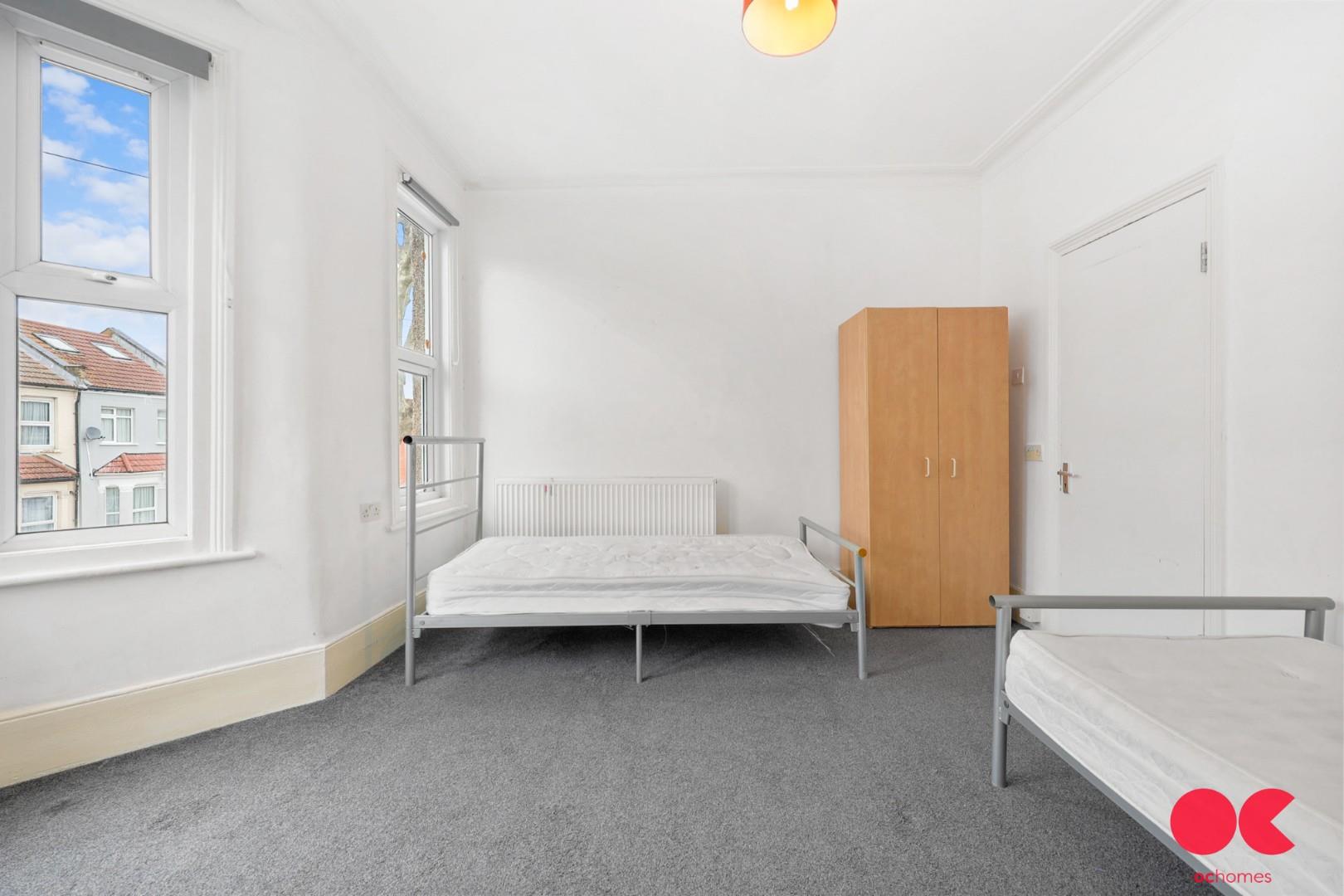 3 bed terraced house for sale in Cromwell Road, Forest Gate  - Property Image 28