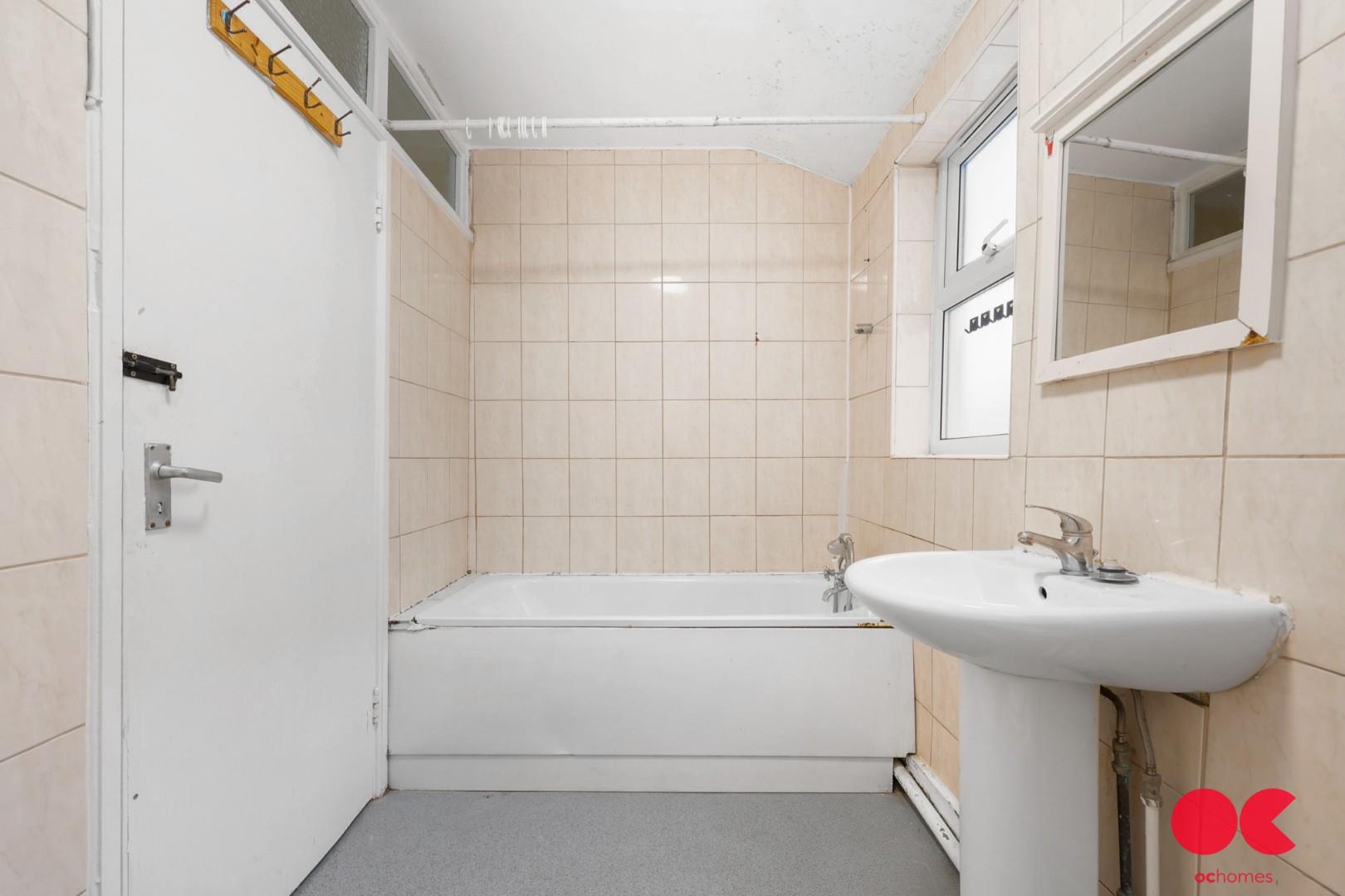 3 bed terraced house for sale in Cromwell Road, Forest Gate  - Property Image 41