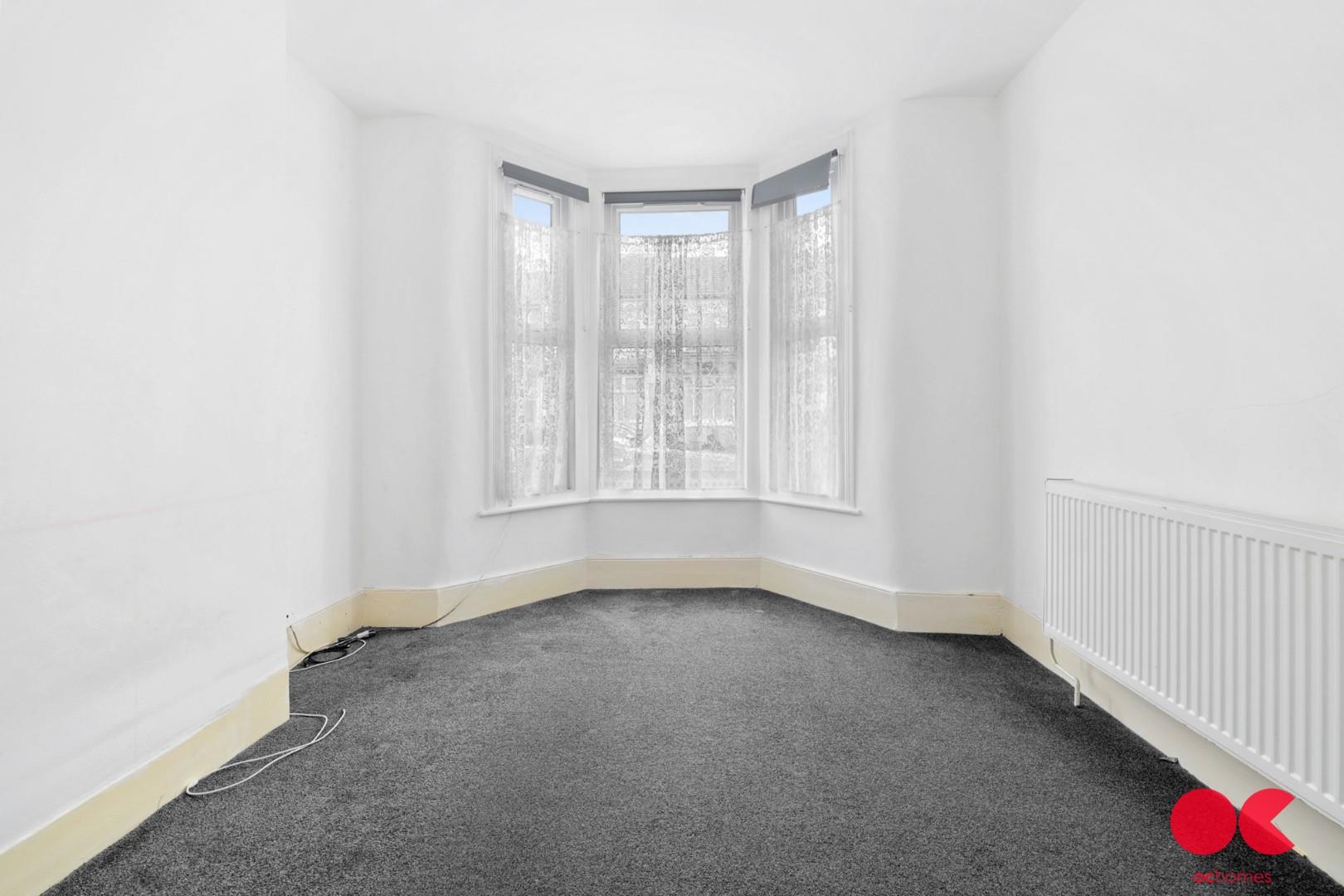 3 bed terraced house for sale in Cromwell Road, Forest Gate  - Property Image 5