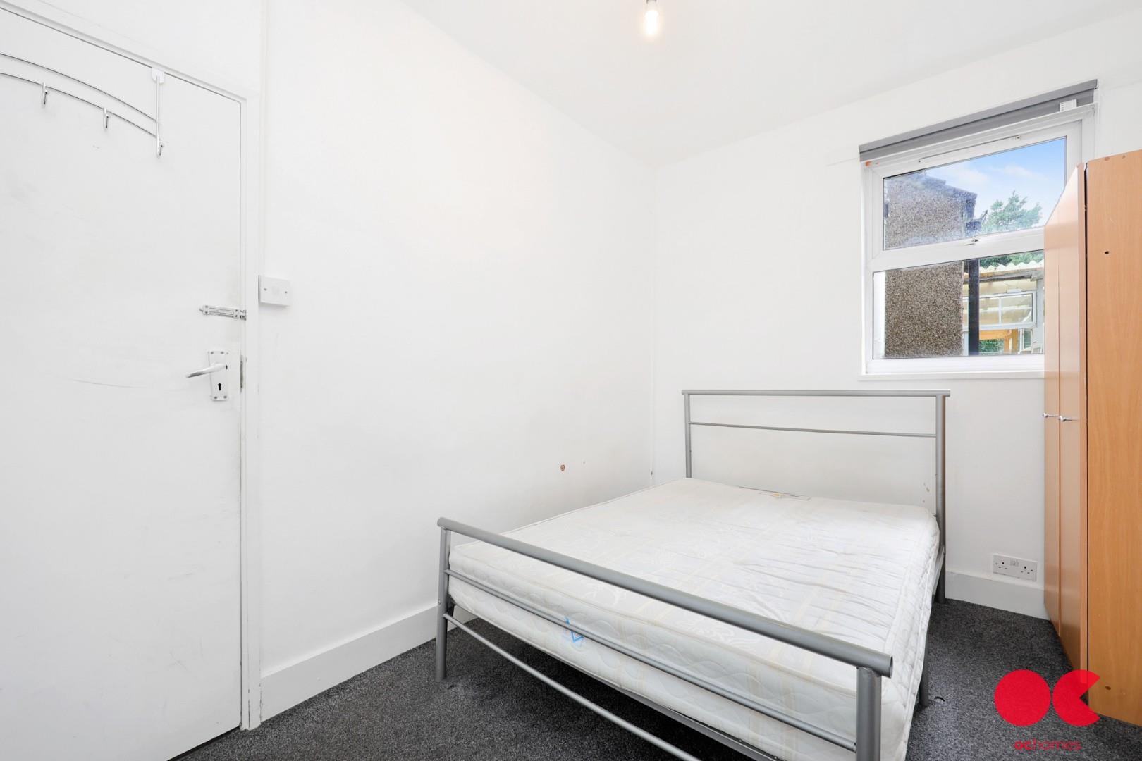 3 bed terraced house for sale in Cromwell Road, Forest Gate  - Property Image 8