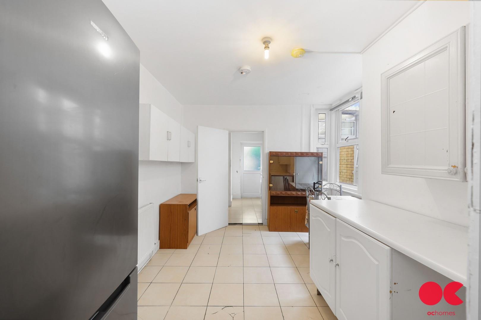 3 bed terraced house for sale in Cromwell Road, Forest Gate  - Property Image 10