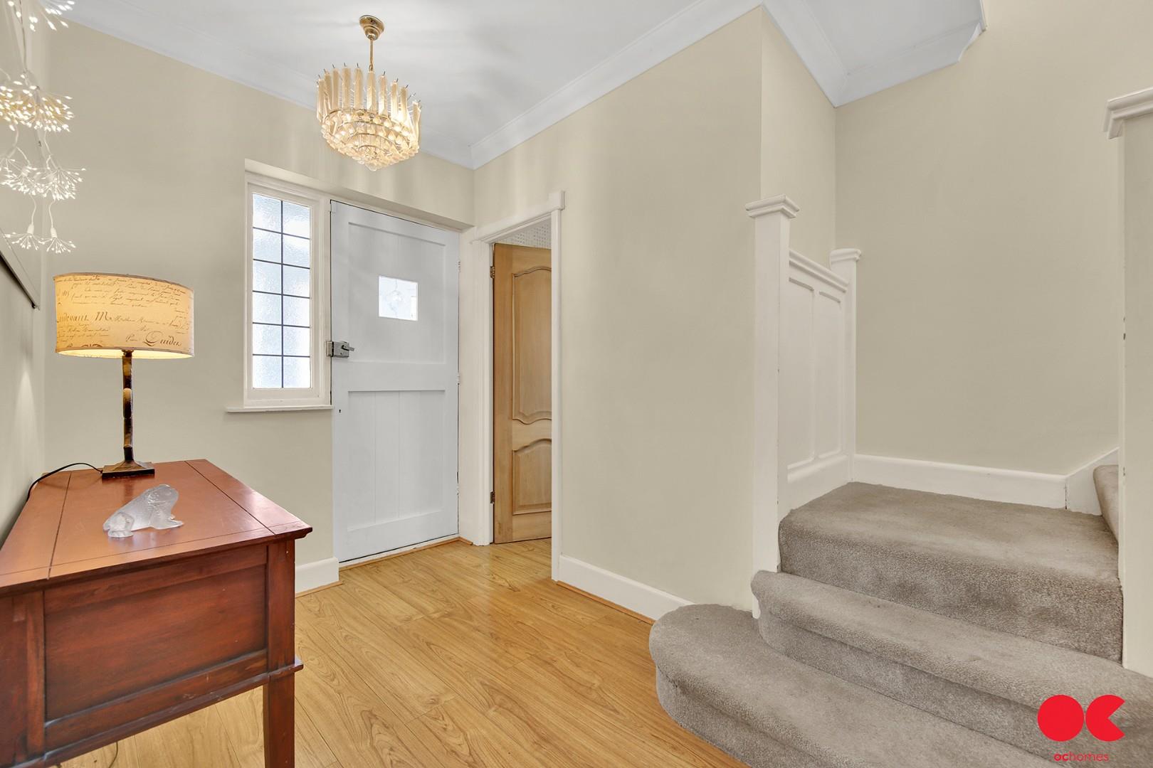 4 bed detached house for sale in Parkland Avenue, Romford  - Property Image 15