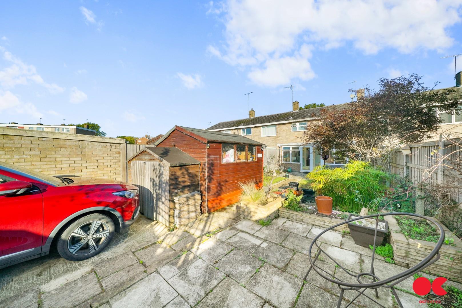 3 bed terraced house for sale in Whitmore Way, Basildon  - Property Image 11