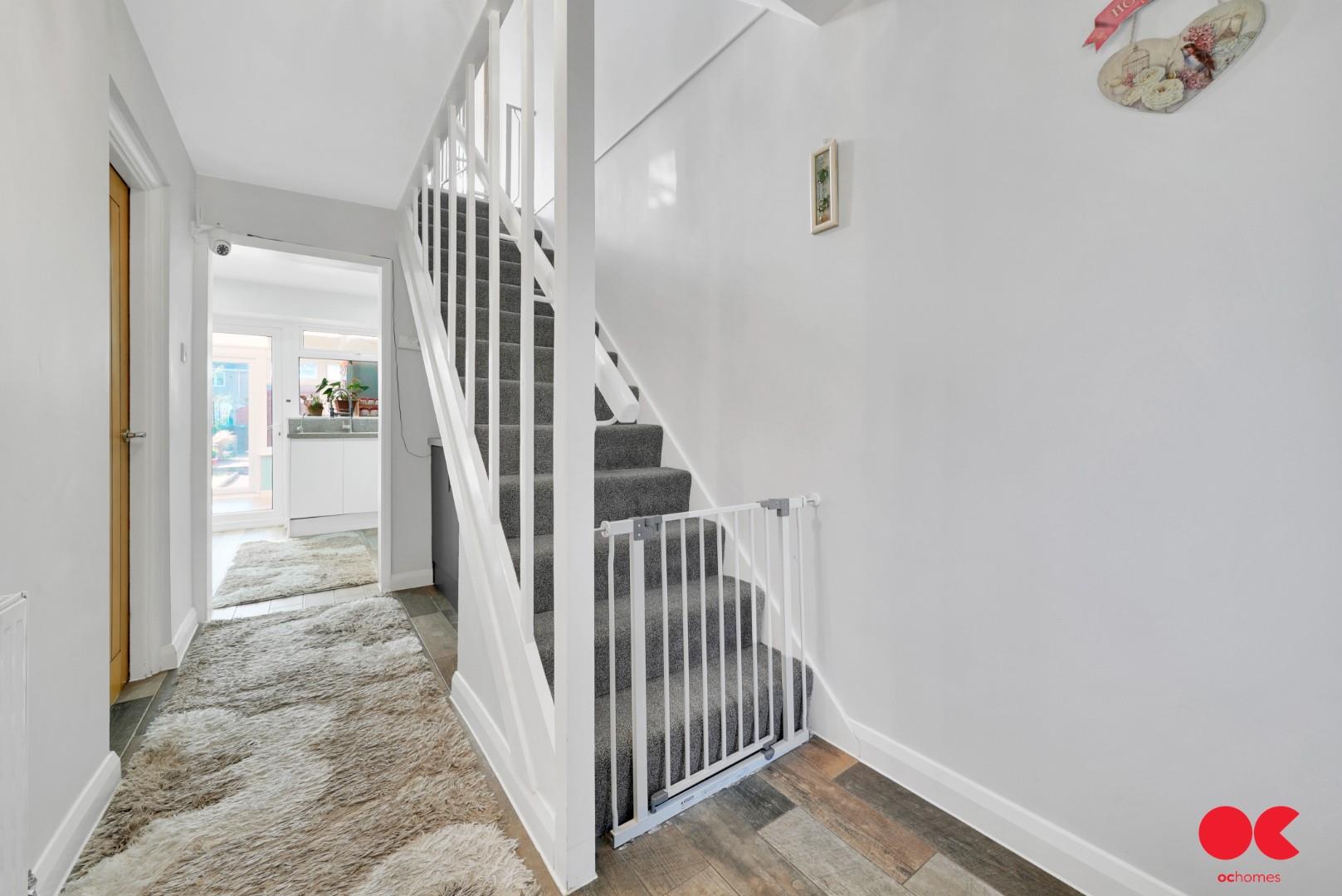 3 bed terraced house for sale in Whitmore Way, Basildon  - Property Image 10