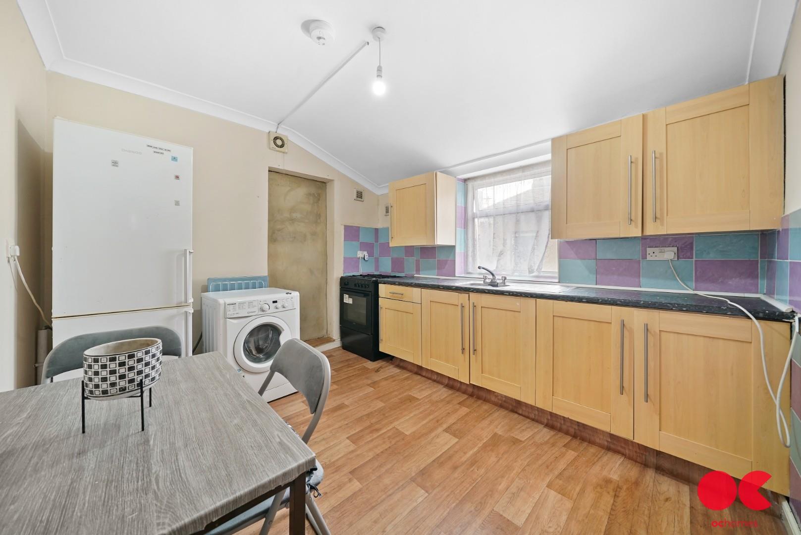 1 bed flat for sale in Kempton Road, East Ham  - Property Image 3