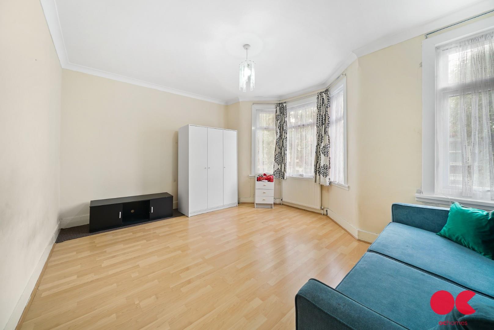 1 bed flat for sale in Kempton Road, East Ham  - Property Image 6