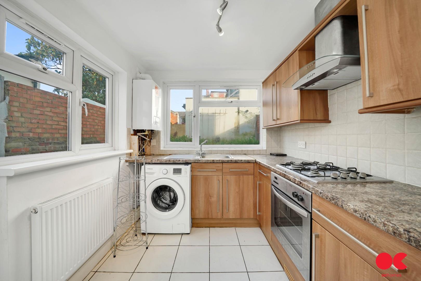 1 bed flat for sale in Calderon Road, Leytonstone  - Property Image 4