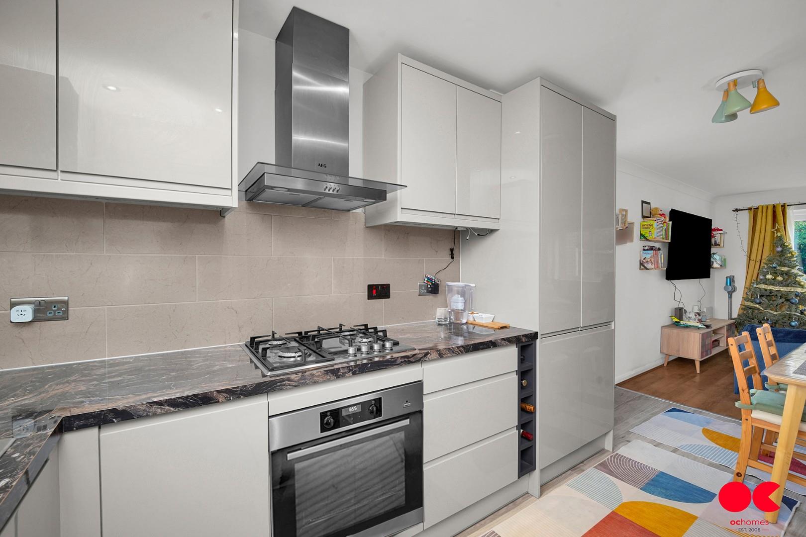 3 bed end of terrace house for sale in Fryerns Terrace, Basildon  - Property Image 17
