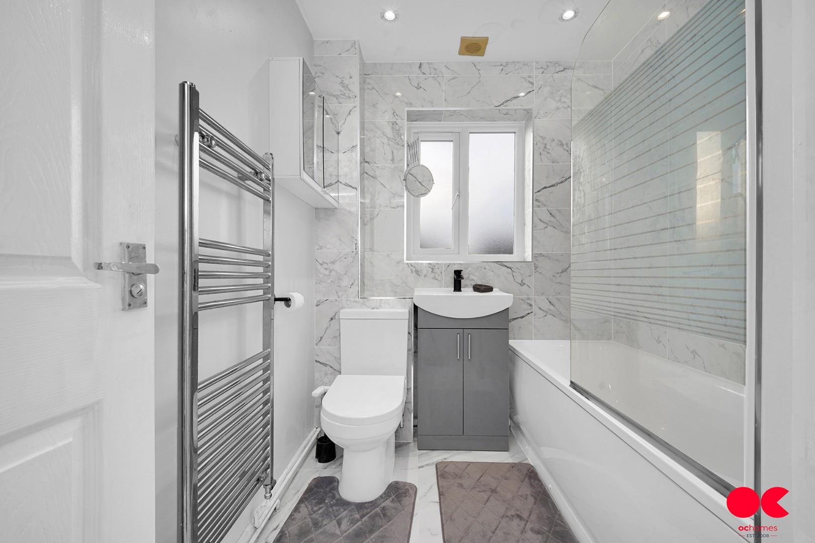 3 bed end of terrace house for sale in Fryerns Terrace, Basildon  - Property Image 19