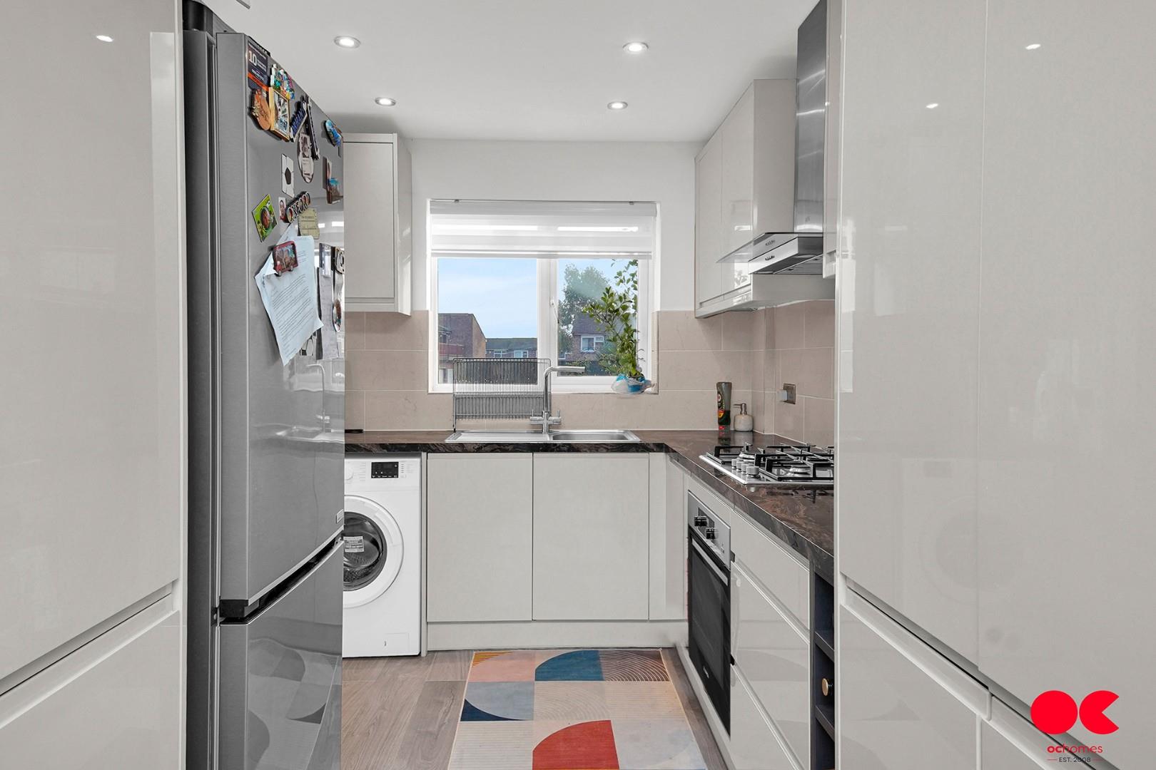 3 bed end of terrace house for sale in Fryerns Terrace, Basildon  - Property Image 16