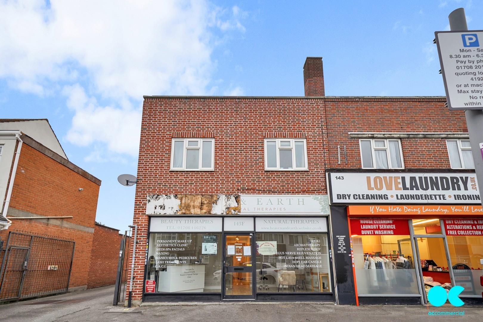 Commercial property to rent in Heath Park Road, Romford  - Property Image 7