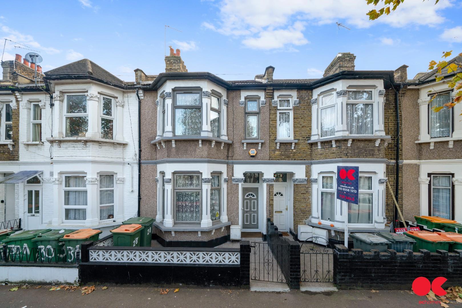 3 bed terraced house for sale in Kempton Road, East Ham  - Property Image 1