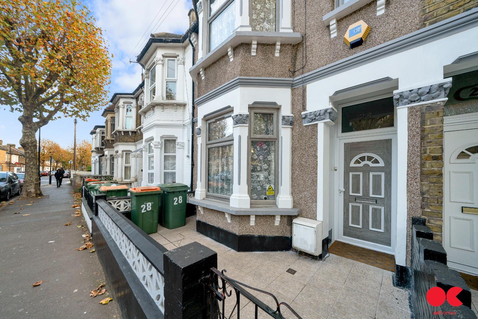 3 bed terraced house for sale in Kempton Road, East Ham  - Property Image 13