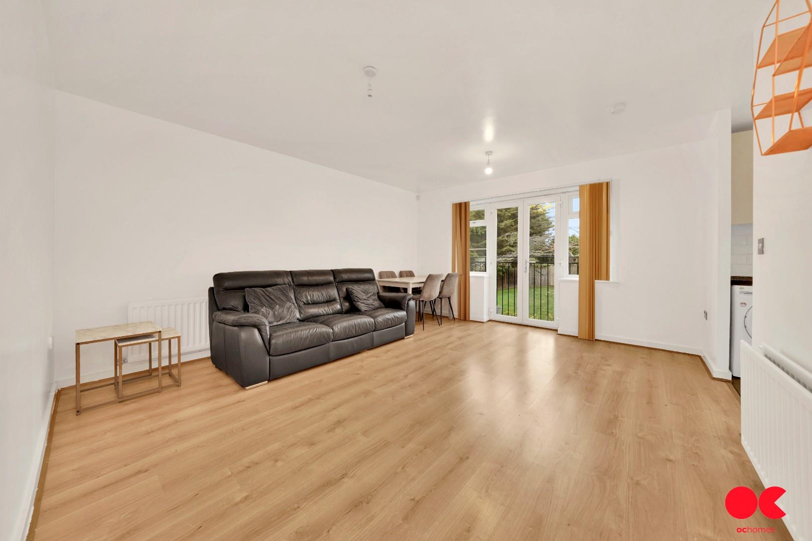 2 bed flat to rent in Herent Drive, Clayhall  - Property Image 8