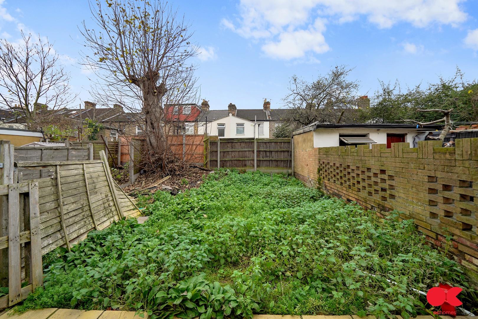 2 bed flat to rent in Stanley Road, Manor Park  - Property Image 6