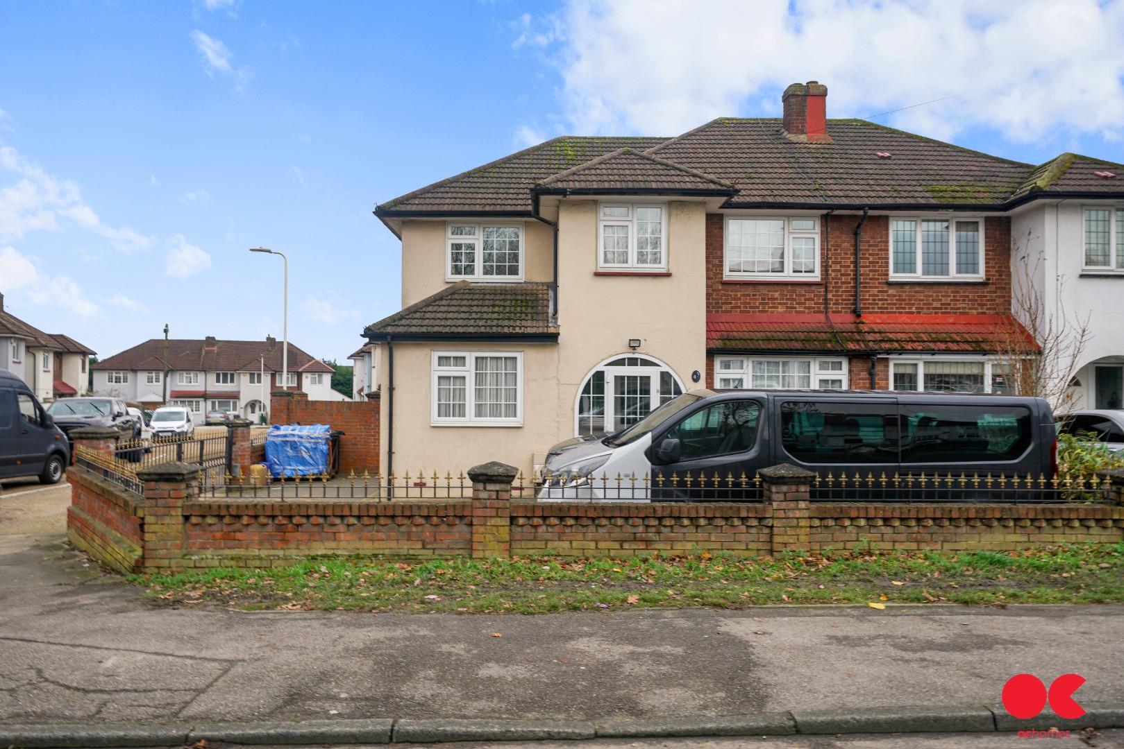 4 bed semi-detached house to rent in Lower Bedfords Road, Romford  - Property Image 5