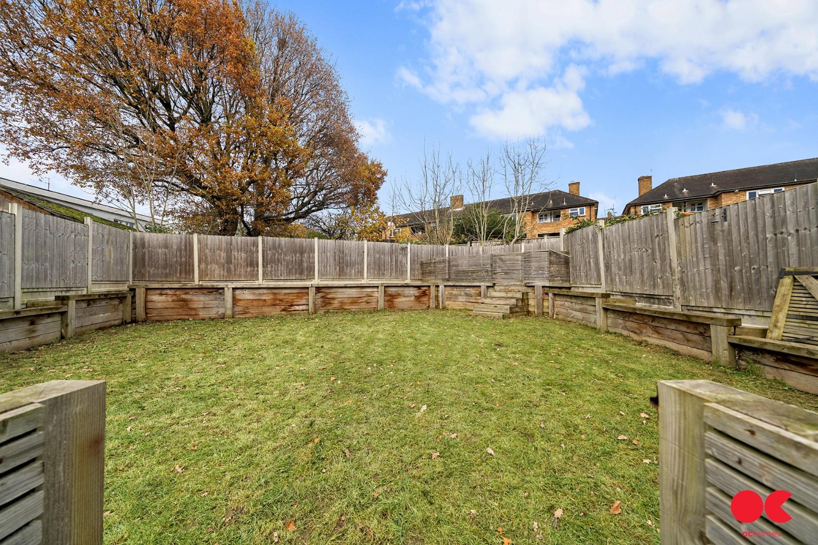 3 bed end of terrace house for sale in Stratton Road, Romford  - Property Image 10