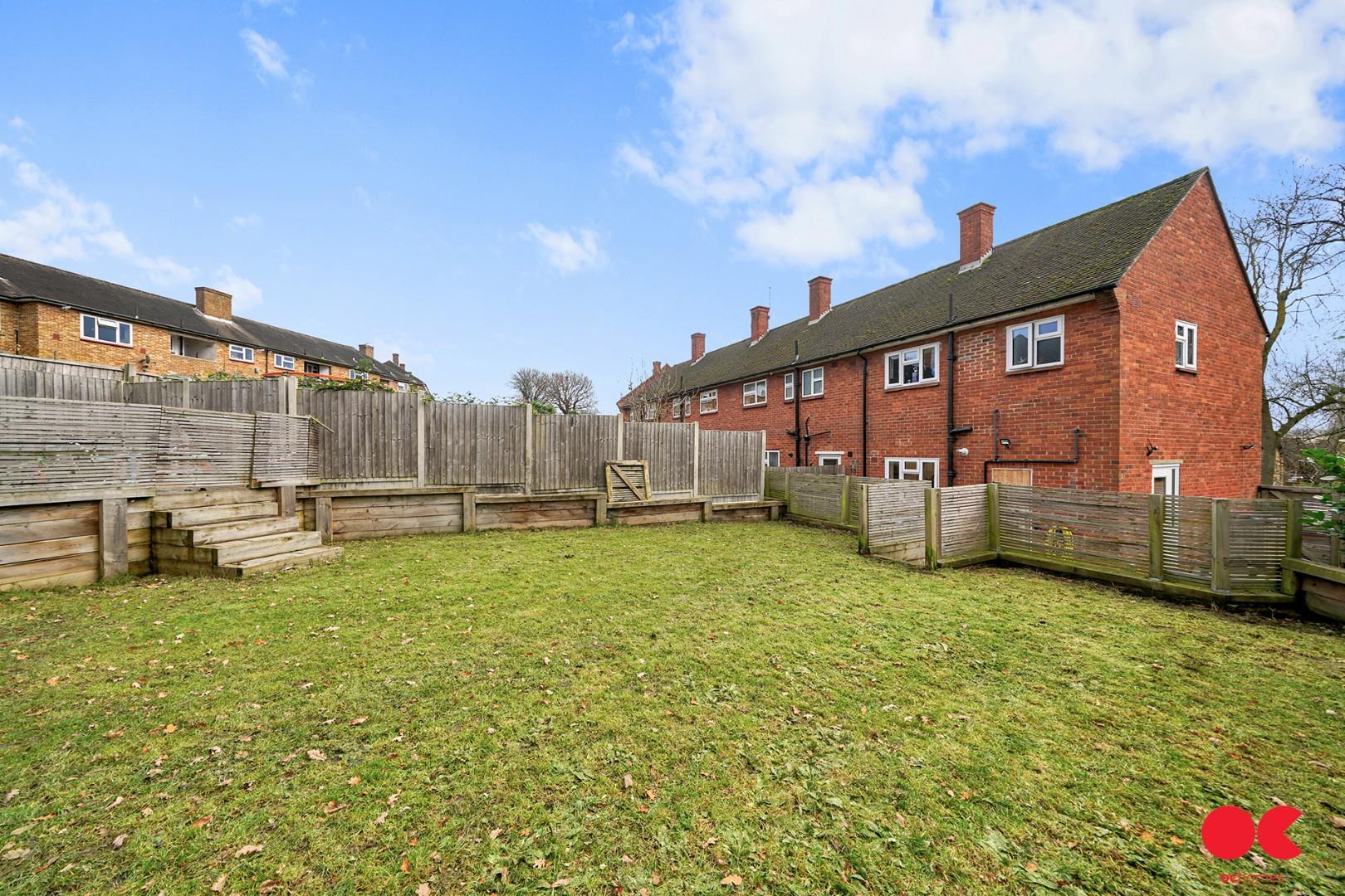 3 bed end of terrace house for sale in Stratton Road, Romford  - Property Image 18