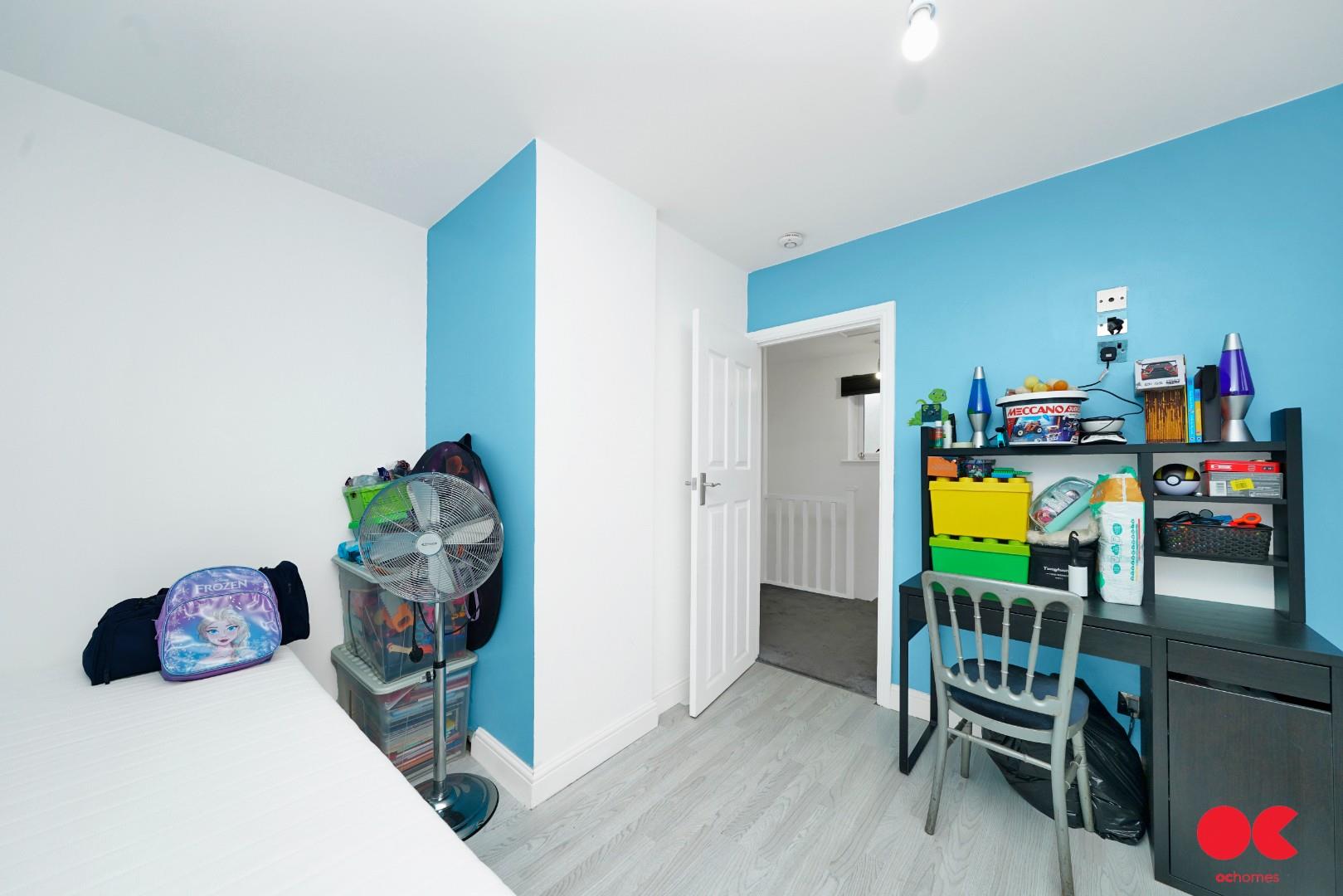 3 bed end of terrace house for sale in Stratton Road, Romford  - Property Image 19