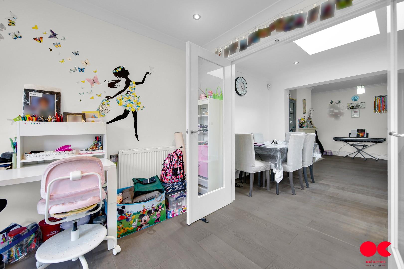 3 bed semi-detached house to rent in Montrose Avenue, Gidea Park, Essex  - Property Image 20
