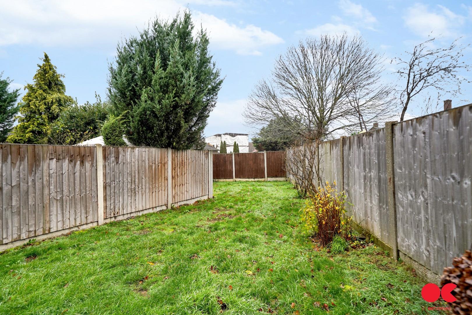 2 bed end of terrace house for sale in Faringdon Avenue, Romford  - Property Image 16