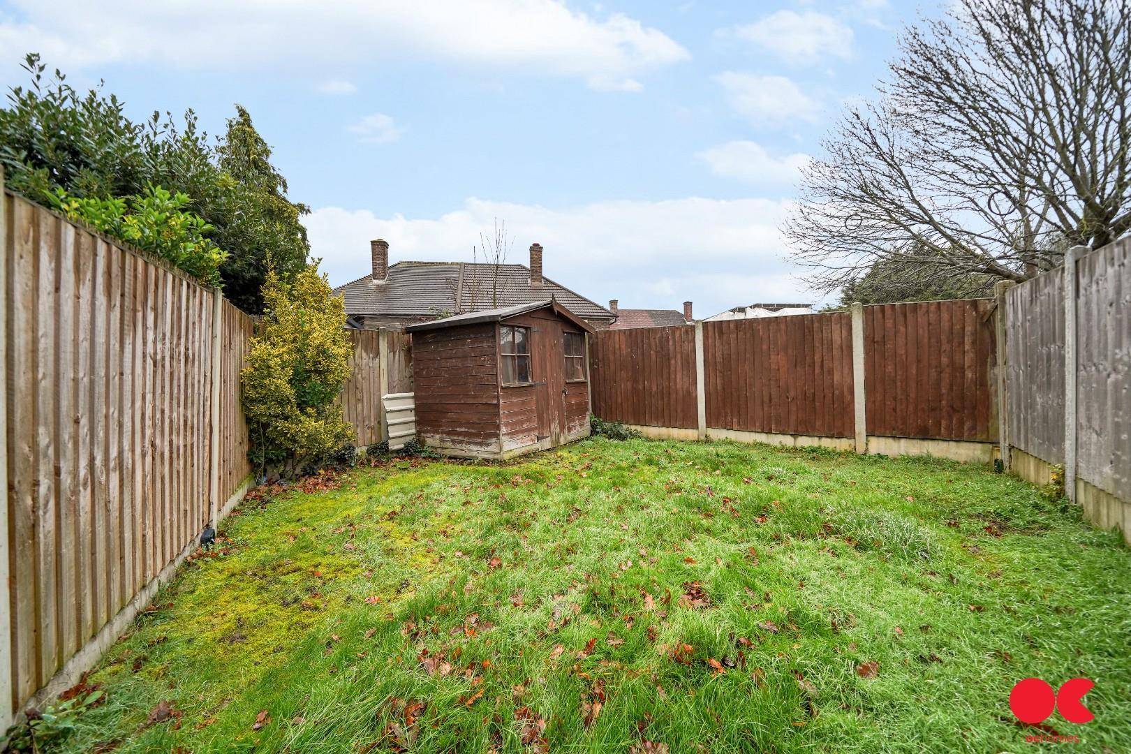 2 bed end of terrace house for sale in Faringdon Avenue, Romford  - Property Image 19