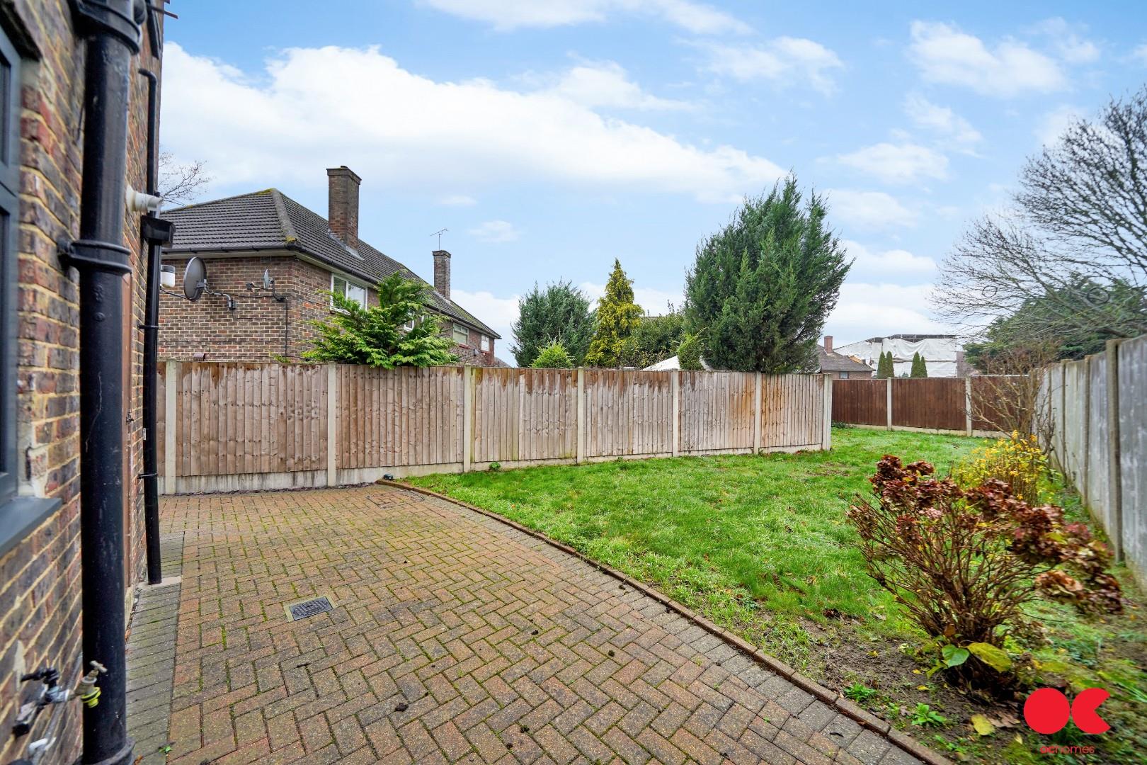 2 bed end of terrace house for sale in Faringdon Avenue, Romford  - Property Image 21