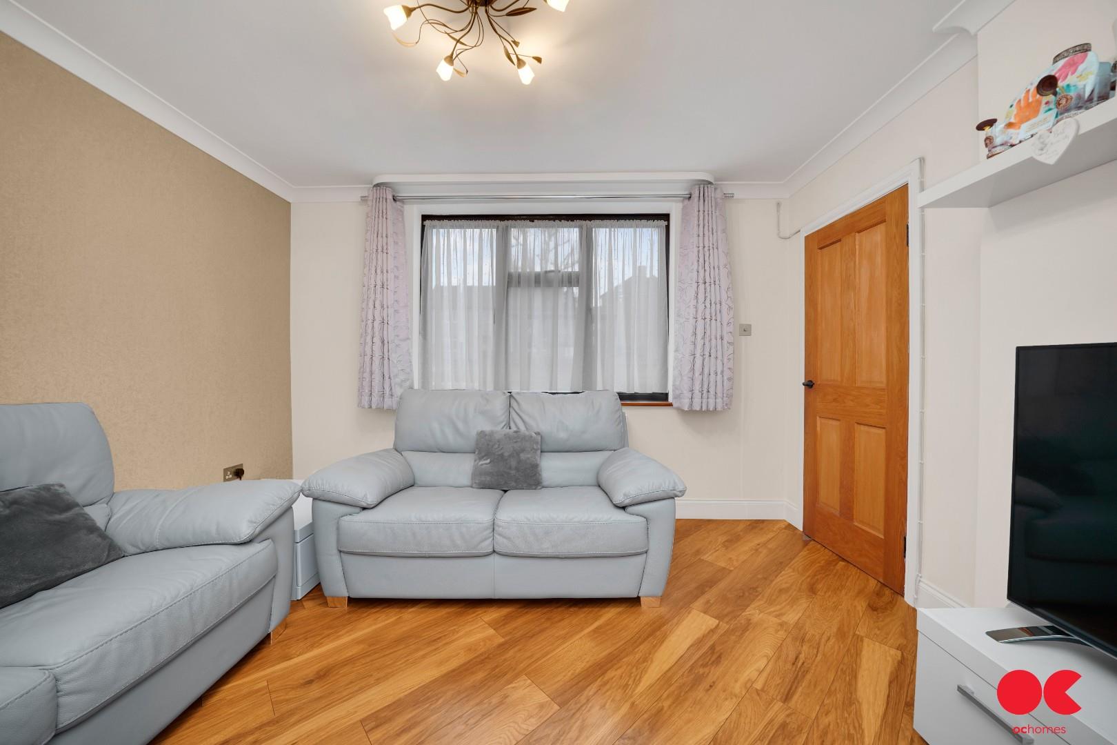 2 bed end of terrace house for sale in Faringdon Avenue, Romford  - Property Image 20