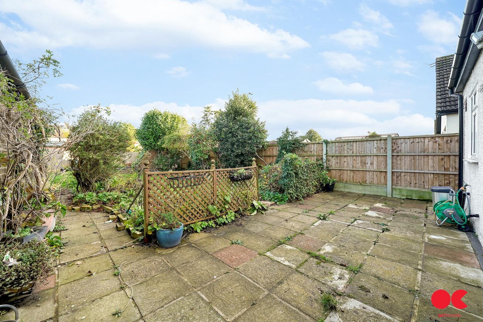 5 bed detached bungalow for sale in Haynes Road, Hornchurch  - Property Image 25