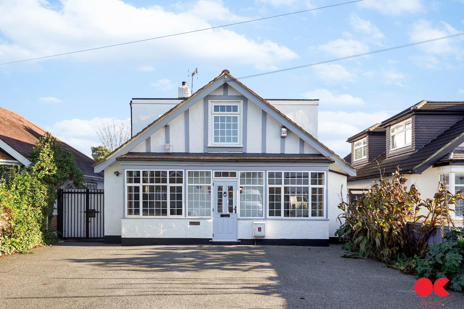 5 bed detached bungalow for sale in Haynes Road, Hornchurch  - Property Image 35