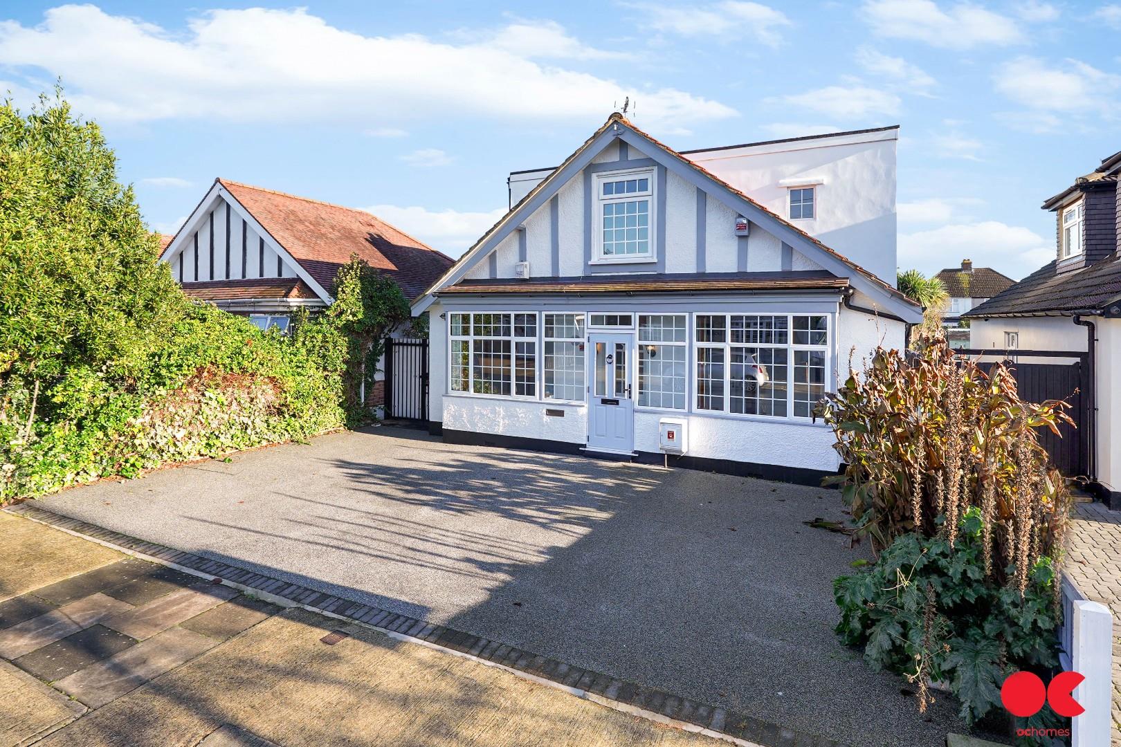 5 bed detached bungalow for sale in Haynes Road, Hornchurch  - Property Image 48