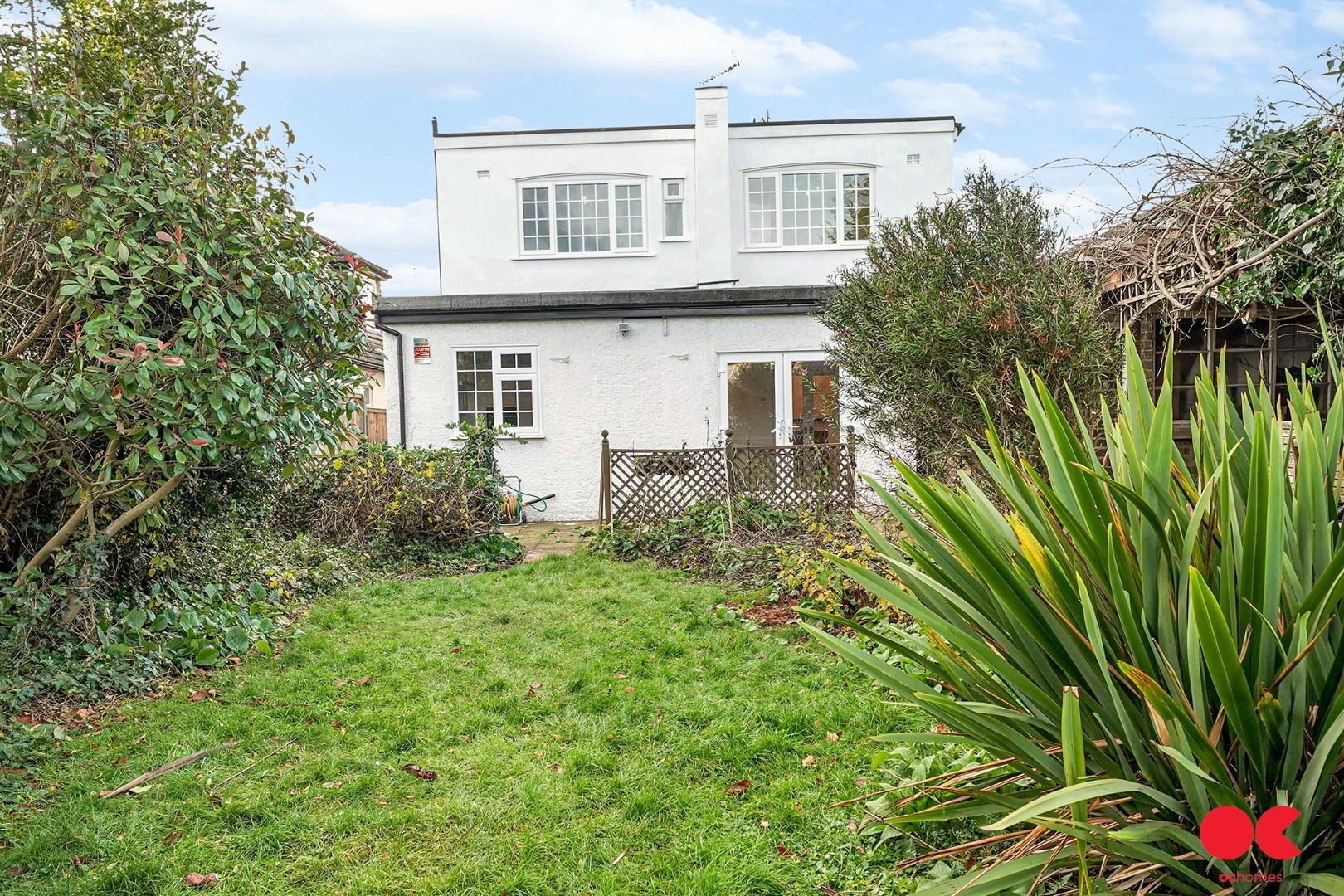 5 bed detached bungalow for sale in Haynes Road, Hornchurch  - Property Image 45