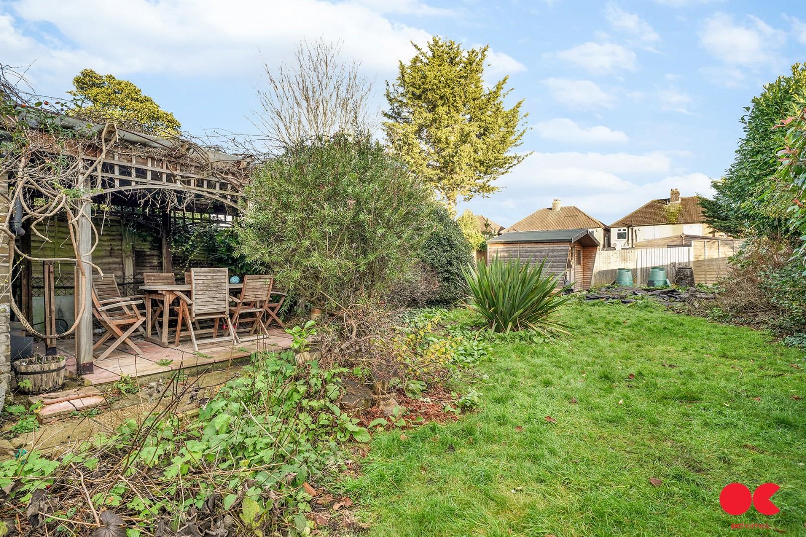 5 bed detached bungalow for sale in Haynes Road, Hornchurch  - Property Image 6