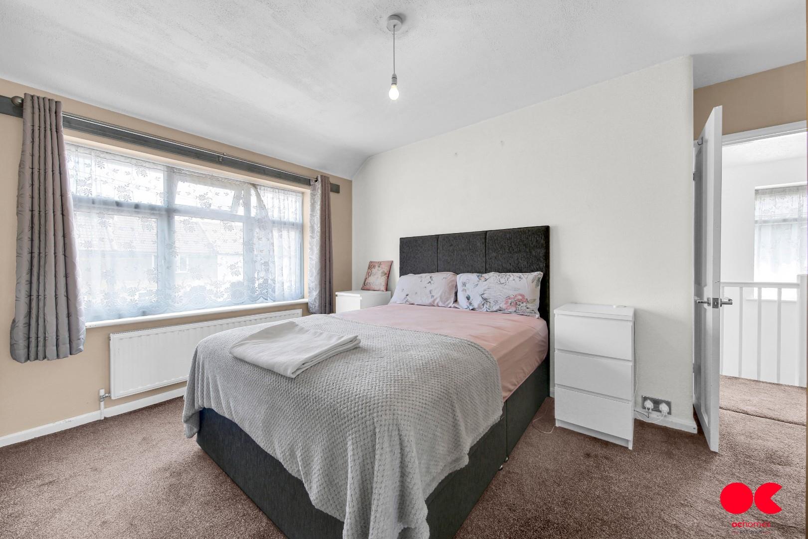 3 bed end of terrace house for sale in Amesbury Road, Dagenham  - Property Image 7