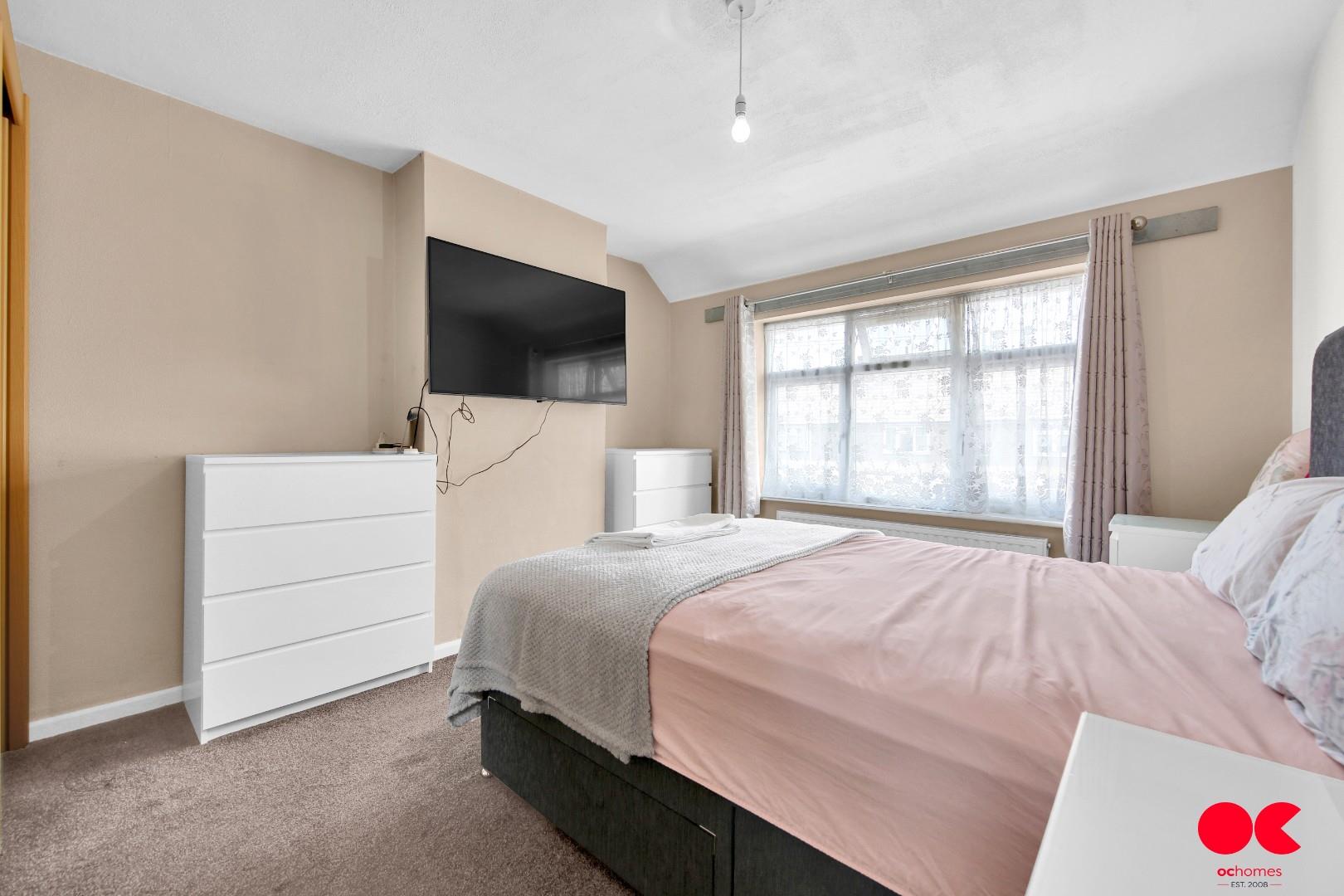 3 bed end of terrace house for sale in Amesbury Road, Dagenham  - Property Image 26