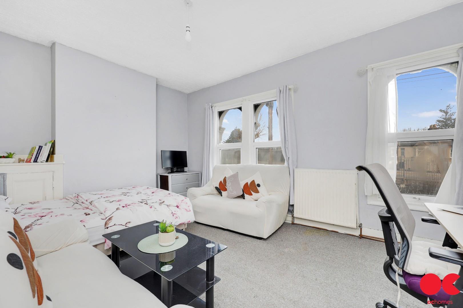 2 bed flat for sale in Hughenden Terrace, Leyton  - Property Image 10