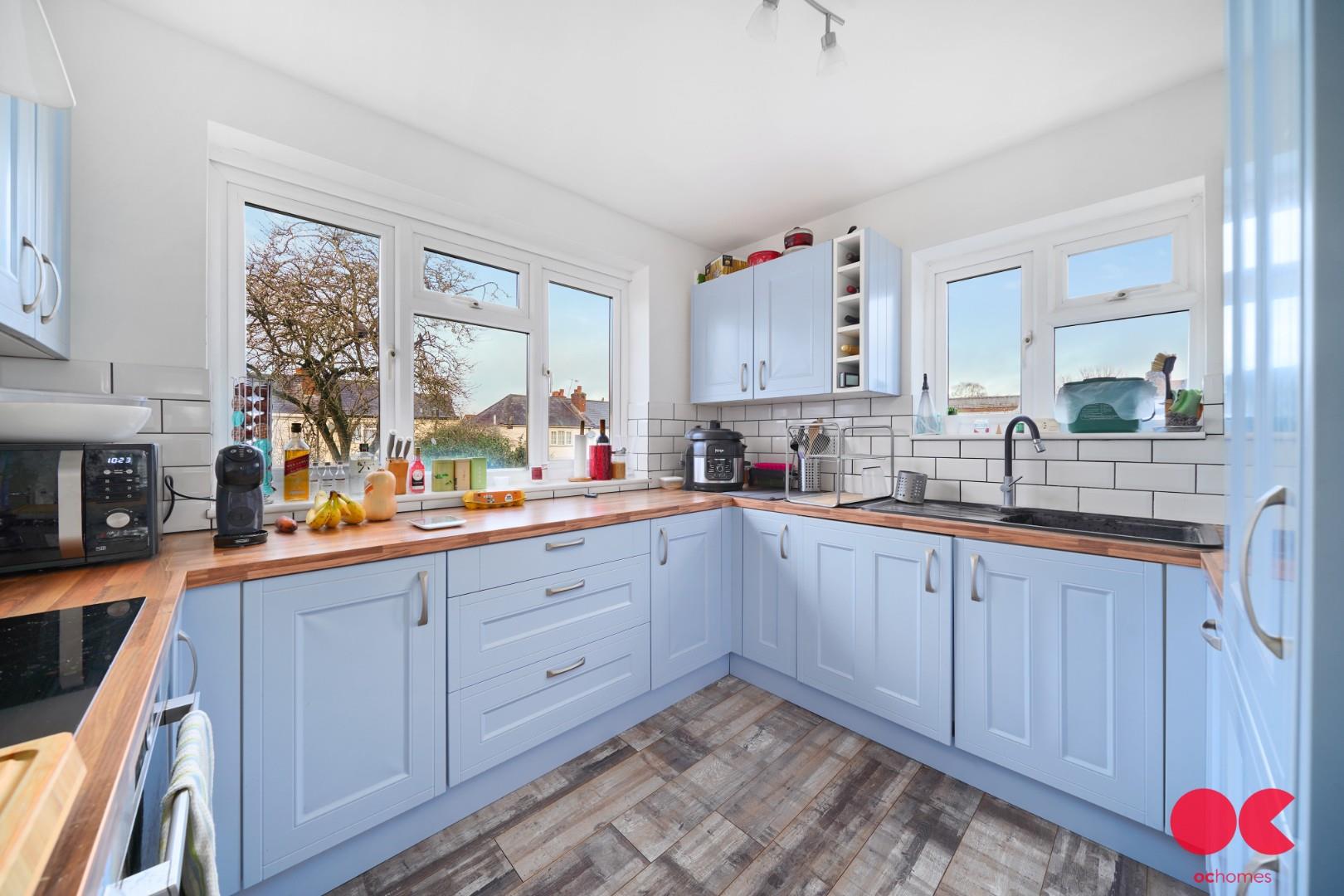 2 bed maisonette for sale in Amesbury Close, Epping - Property Image 1