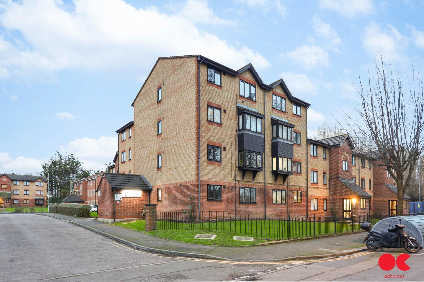 2 bed flat for sale in Seymour Road, London  - Property Image 1