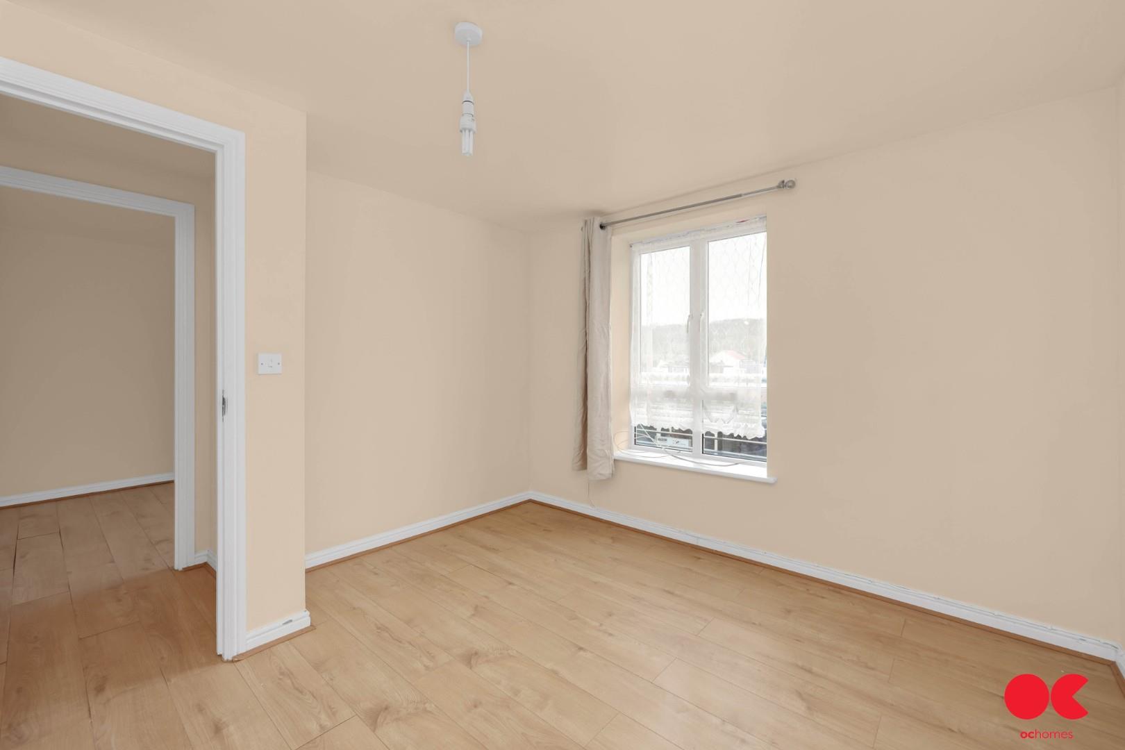 2 bed flat to rent in Chantry Close, London  - Property Image 11