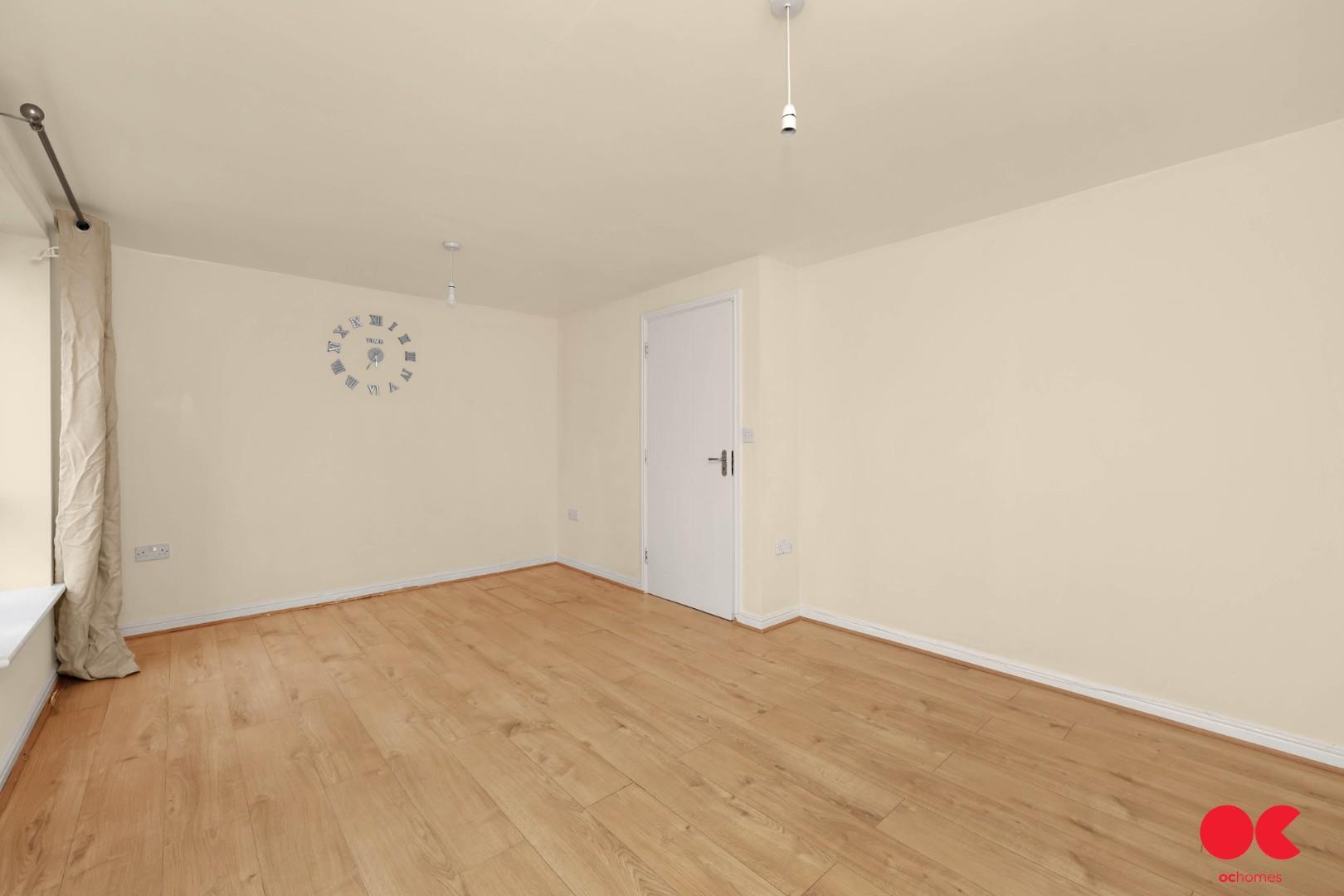 2 bed flat to rent in Chantry Close, London  - Property Image 16